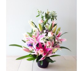 T51 TIGER LILIES TABLE FLOWER